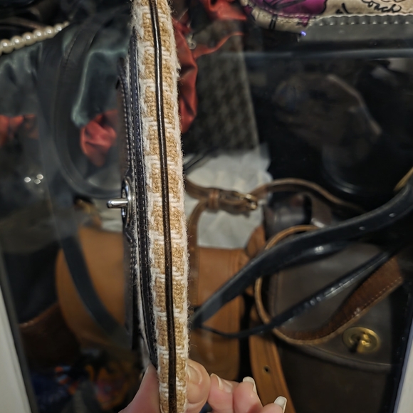 Coach Hamptons Houndstooth Wristlet - Picture 3 of 10